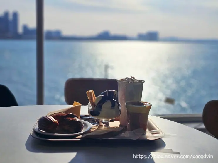 始興（シフン）オイドカフェ│トゥースローコーヒー、室内砂遊び
