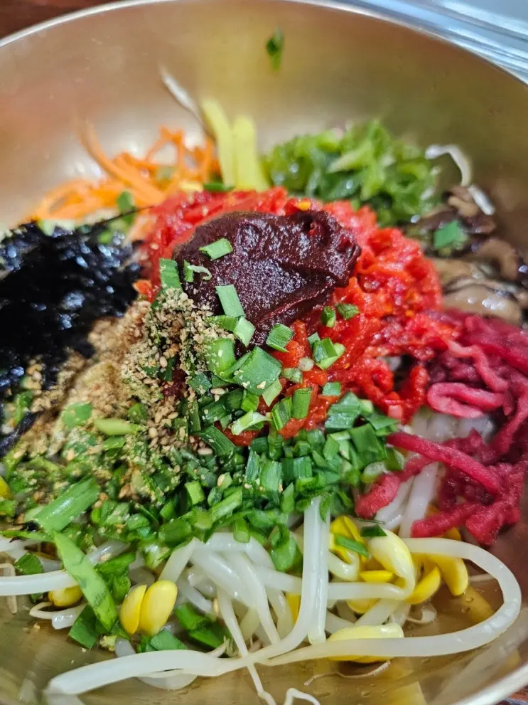 Jeonju Bibimbap Restaurant, Local Recommendation: Hasukyeong Gamasot Bibimbap, n-th revisit review