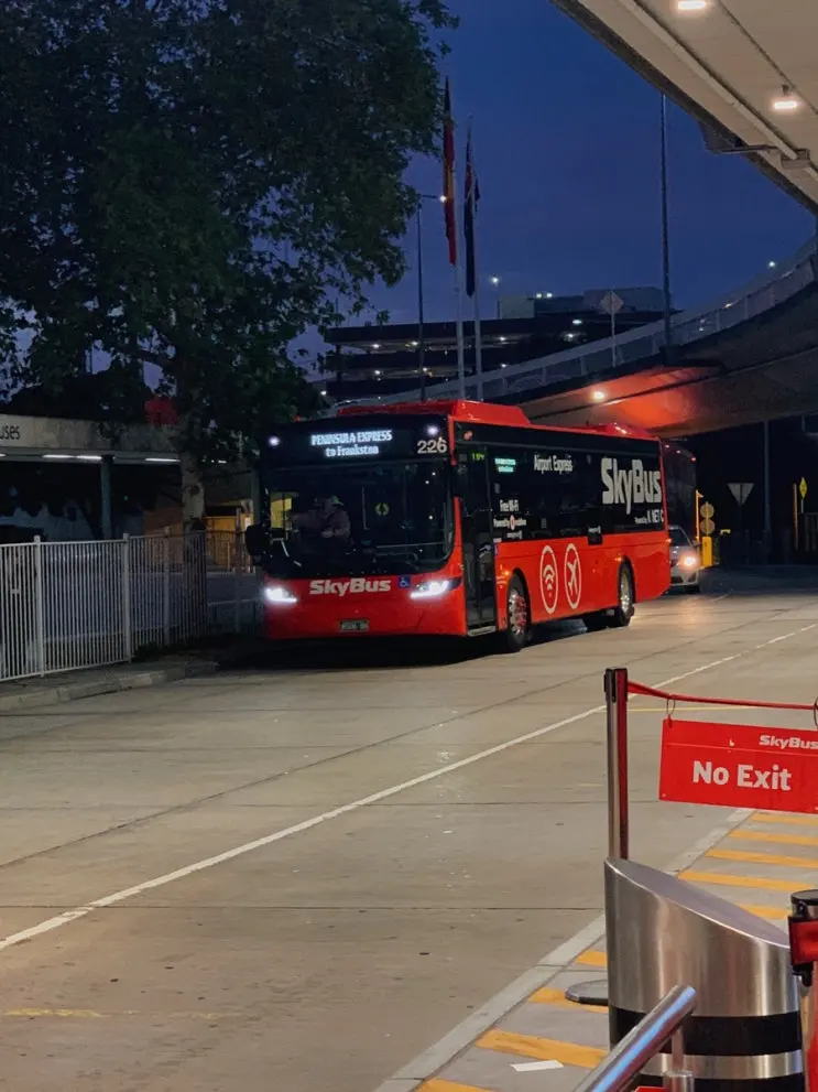 メルボルン空港から市内へのスカイバス予約・乗車方法