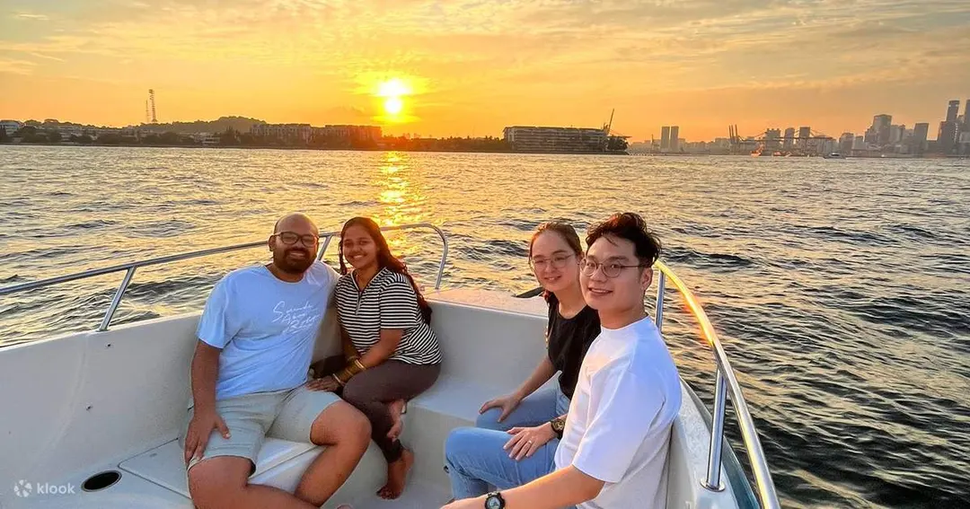 Join Yachtcruise's Seafarer's Channel Speedboat Tour - Klook Korea