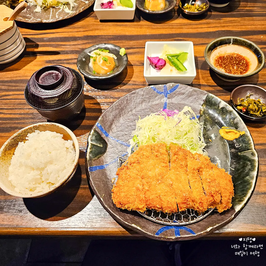 โรคัตสึจาก Katsuretsutei สาขาใหญ่ชินชิกาอิ คุมาโมโตะ