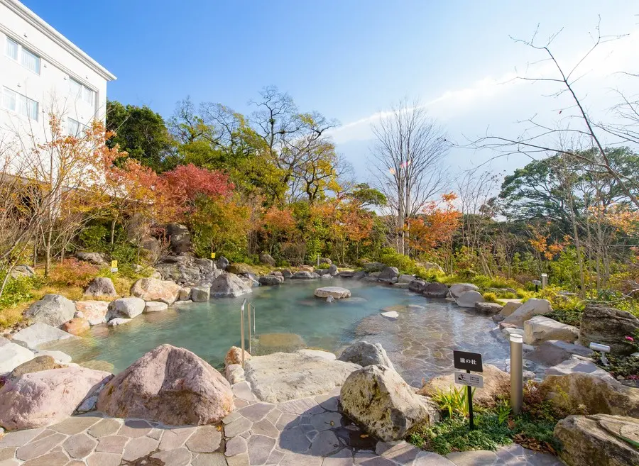 出発確定 福岡3日間 午前出発 森の湯1泊＋特級ヒルトン1泊 懐石夕食、別府、湯布院、日田