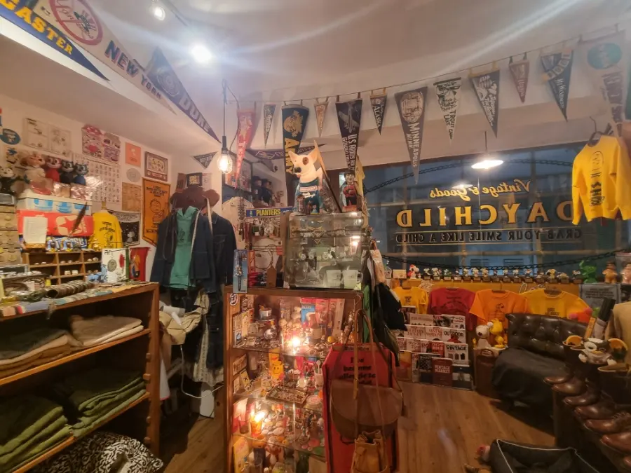 A vintage shop full of American retro vibes