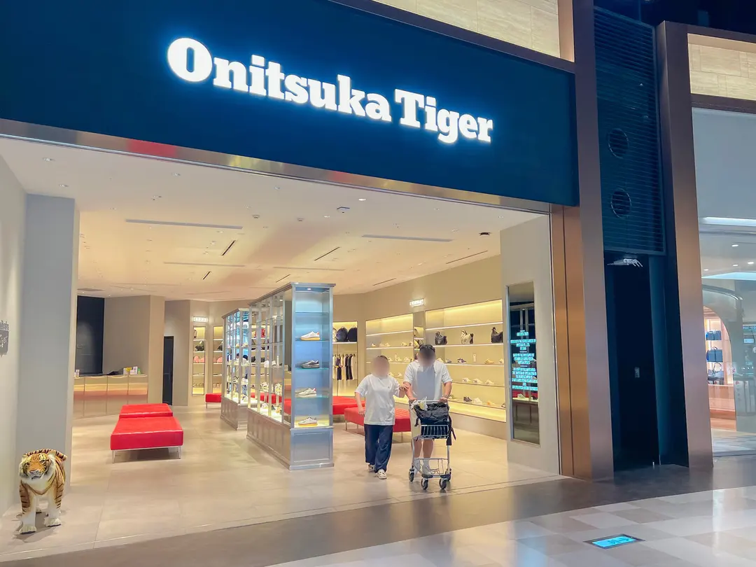 福岡空港免税店 ファッション