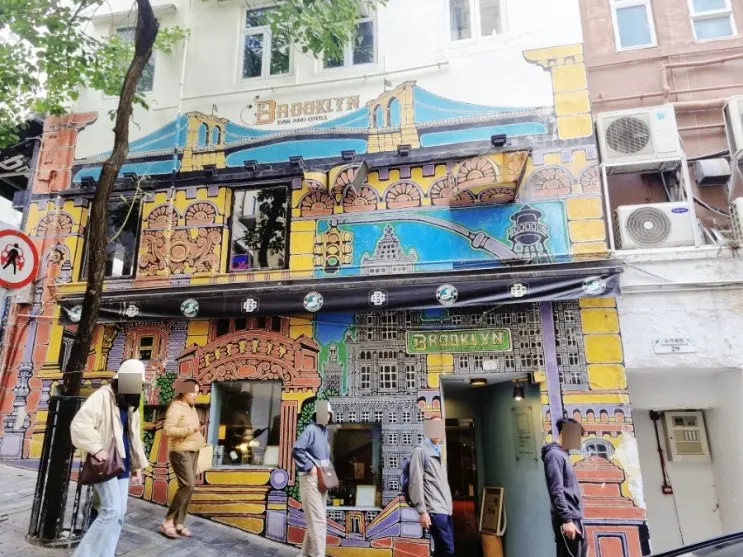 香港 大館、ミッドレベルエスカレーター、ソーホー壁画のレビュー