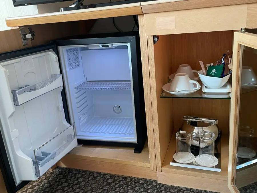 Coffee cups and electric kettle