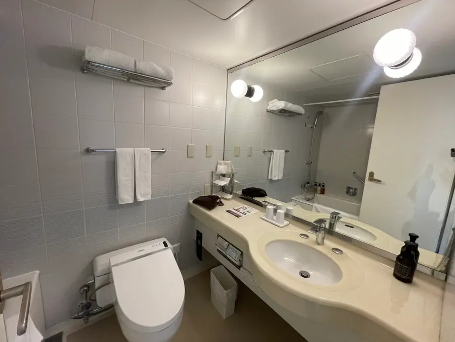 Spacious hotel bathroom interior