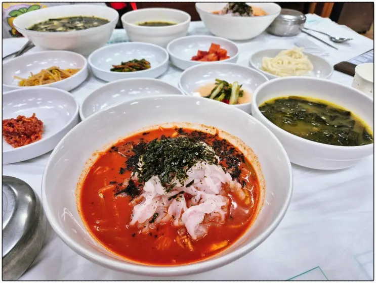강릉가볼만한곳 추천 먹거리 당일코스 빵집 맛집 닭강정 카페 장칼국수