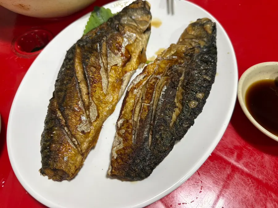 烤鯖魚魚肉特寫