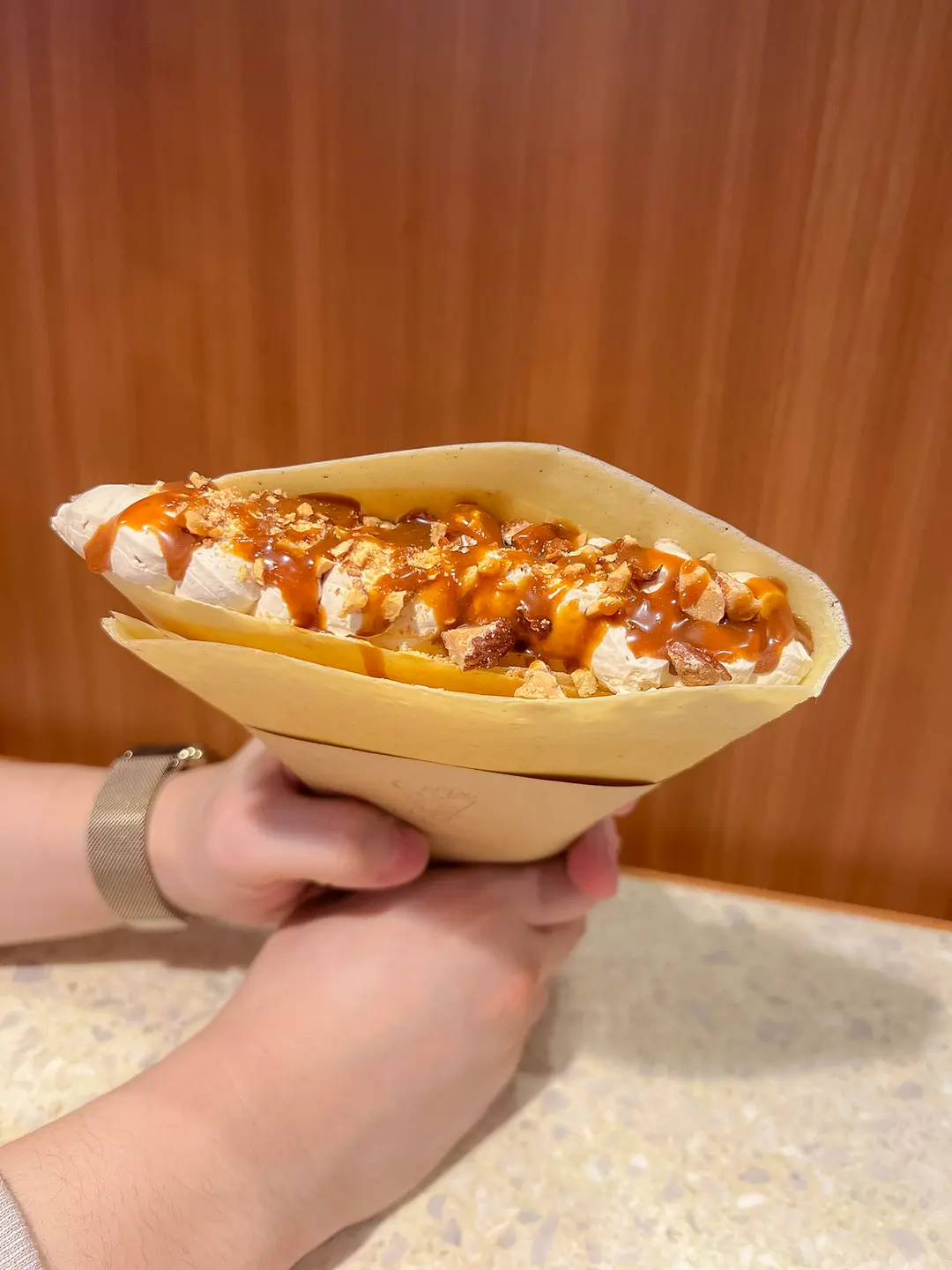クレープとエスプレッソといくら 焦糖堅果濃縮咖啡奶油可麗餅特寫