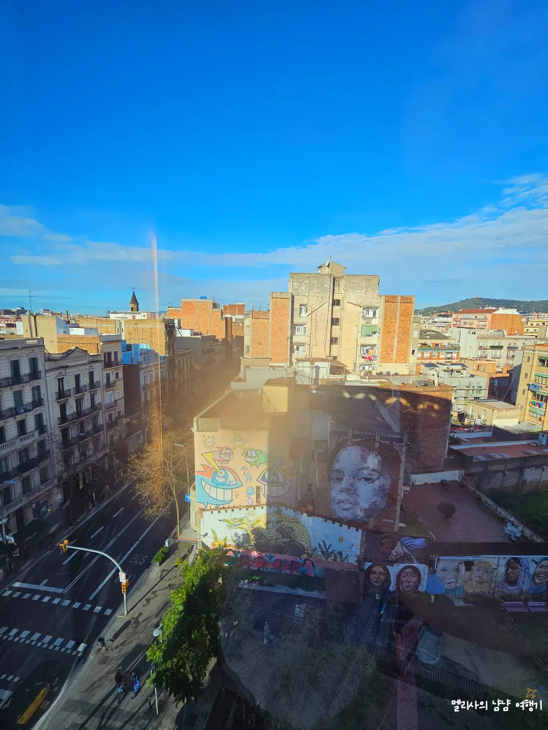 occidental barcelona 슈페리어 룸에서 보이는 모습
