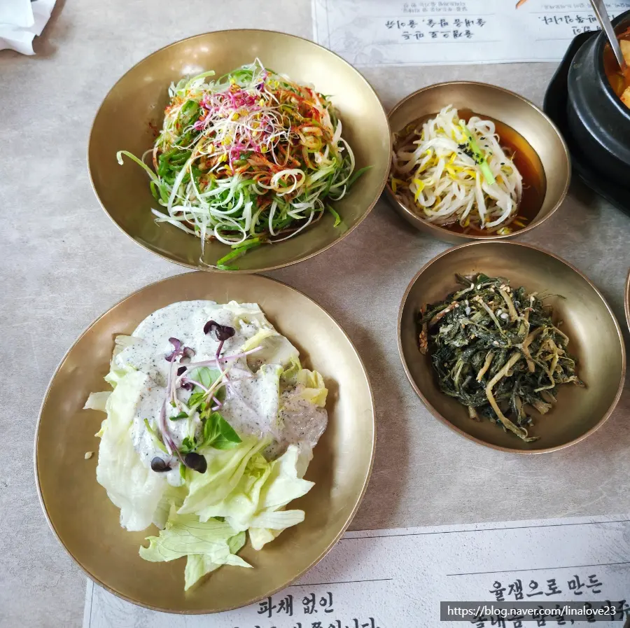 ต้นหอมซอย, สลัดงาดำ, ชวีนามุล, ถั่วงอกปรุงรส ร้านอาหาร Solnaeum ร้านอร่อยพูยอ