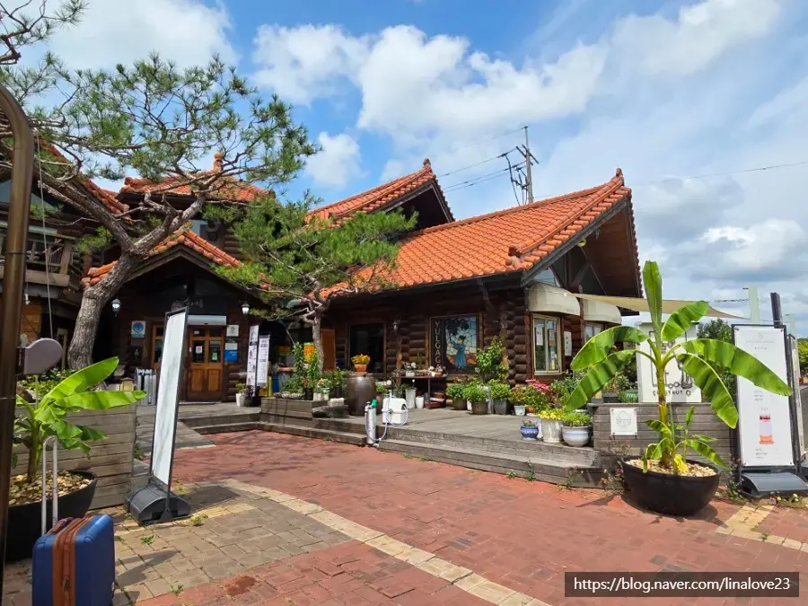 ร้านอาหารอร่อยพูยอ Solnaeum วิวโดยรวม