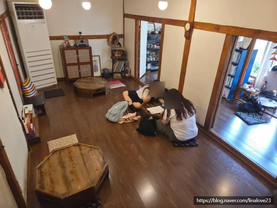 Inside Gongju Cafe Lucia's Garden