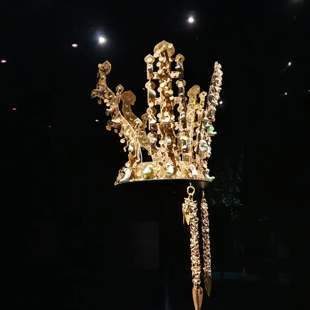 Gold Crown