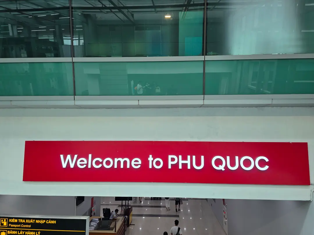 Phu Quoc immigration counter