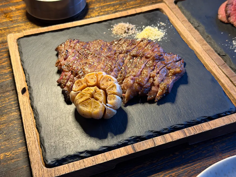 ??? : 안창살 김하나