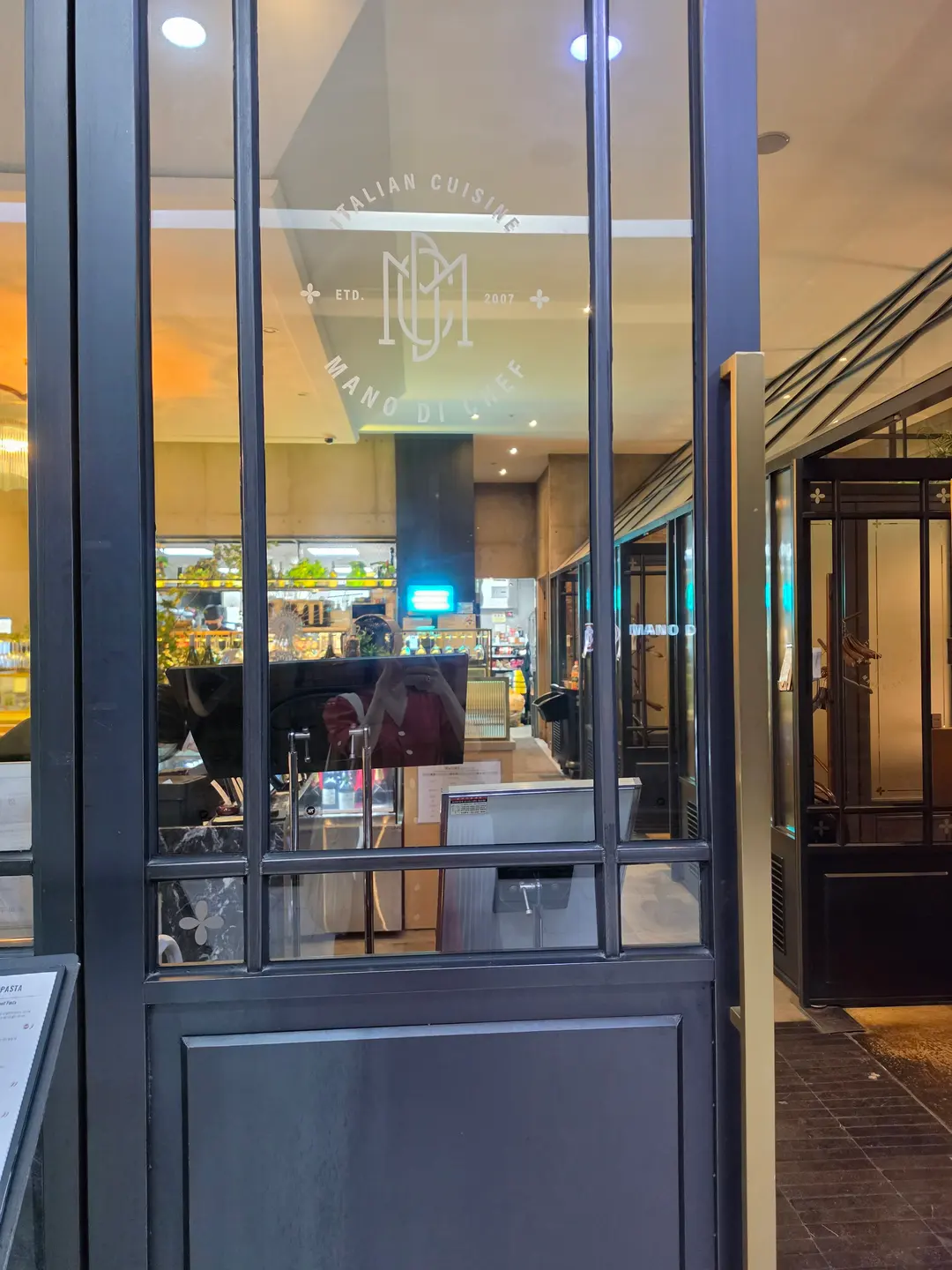 Manodichef蠶室店內部環境