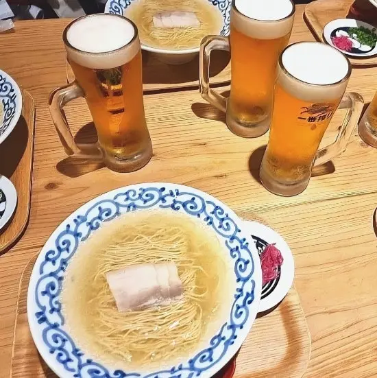 福岡中洲の清湯ラーメン名店 豚そば月や 深夜遅くまで営業している店