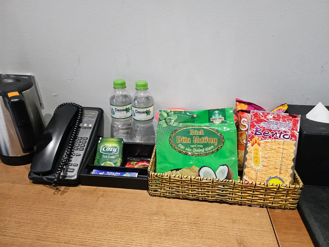 물은 무료, 과자는 유료