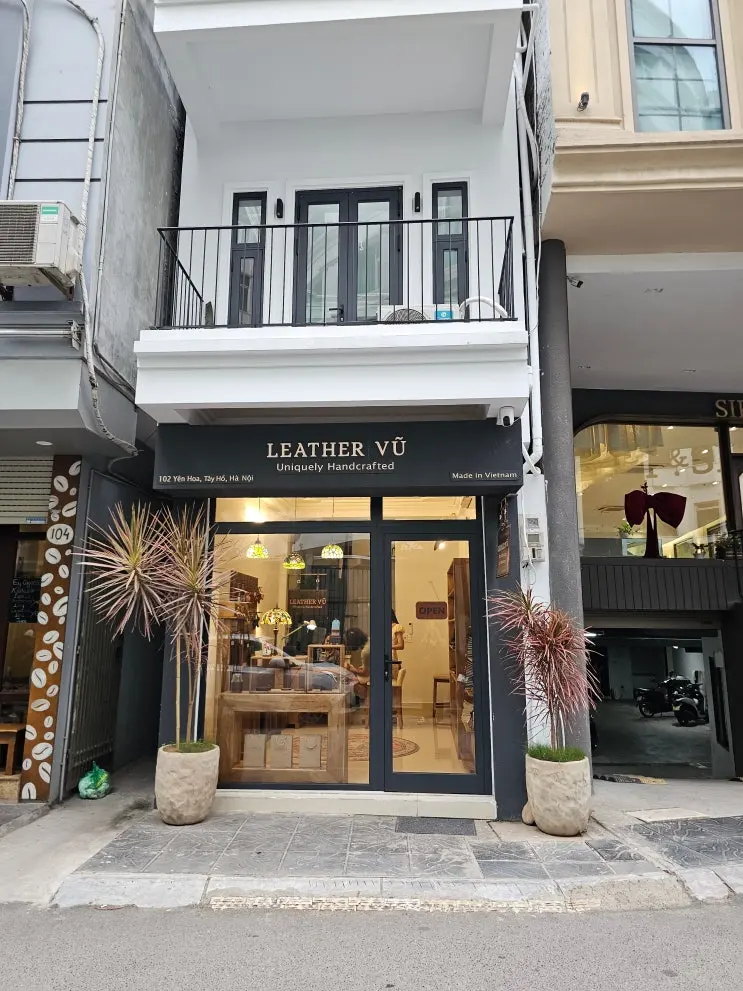 하노이 서호 가죽공방 Leather Vu | 크로아상 키링이 귀여운 핸드메이드 소품샵 (토요일 휴무)