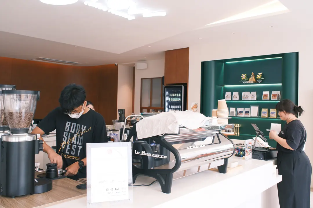 Grow Charoennakhon's stylish interior