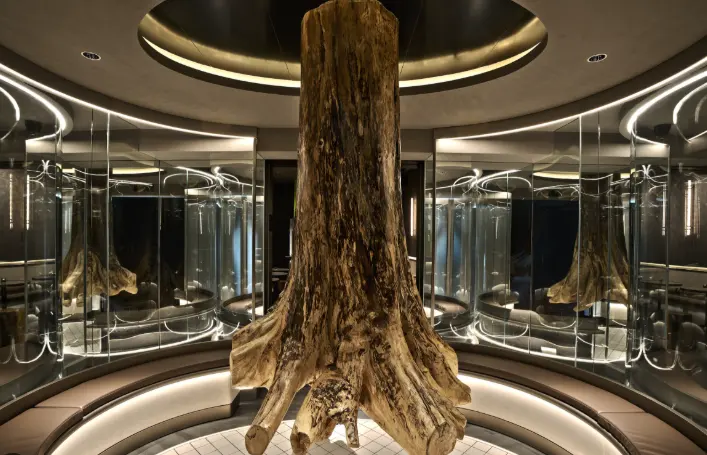 Shanghai Bar Recommendations | From aquarium-front cocktails to Bund night view bars, a collection of travel hotspots | Shanghai VUE Bar, Luminous Ocean, Penicillin