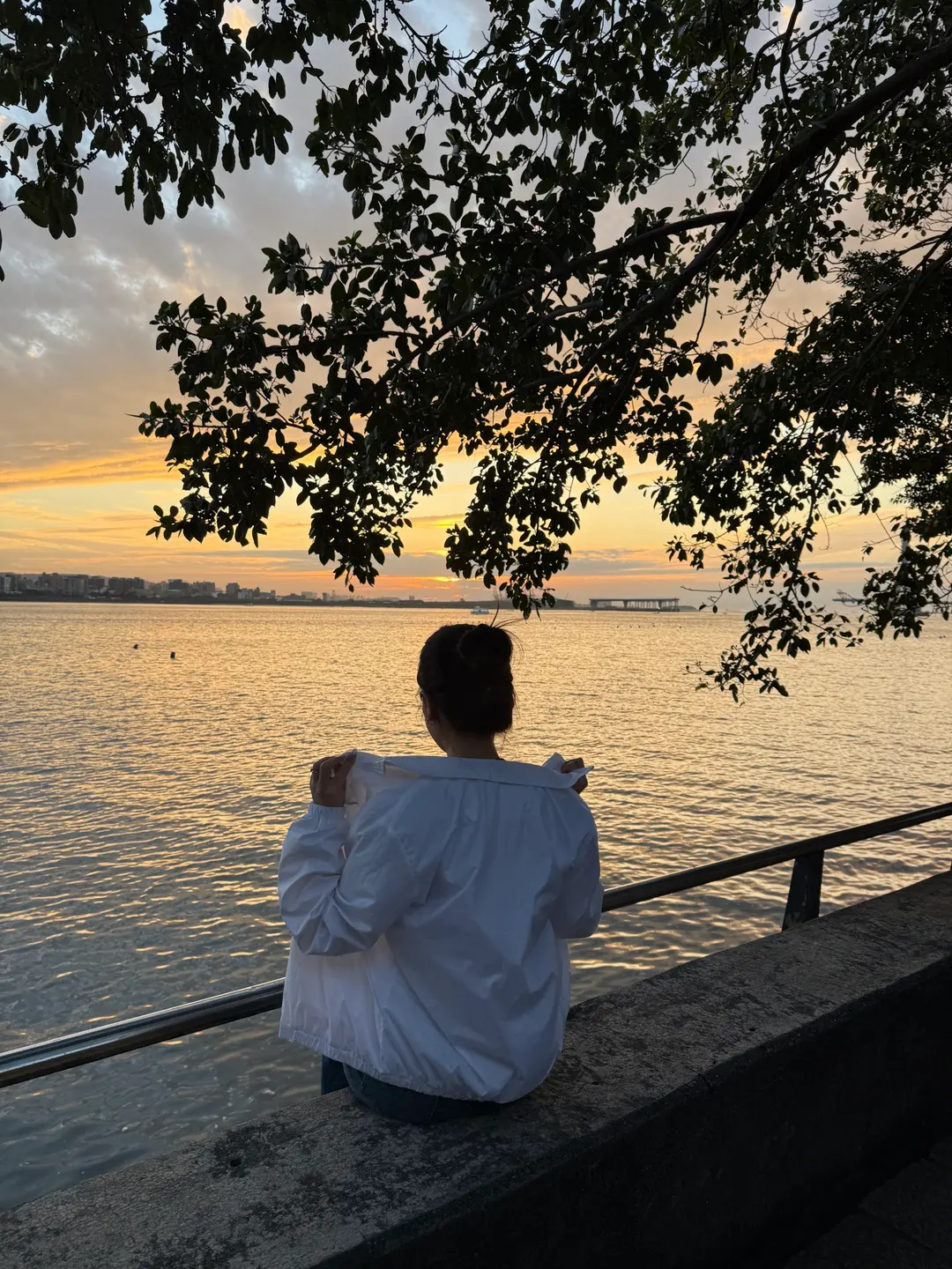 Outerwear essential after sunset