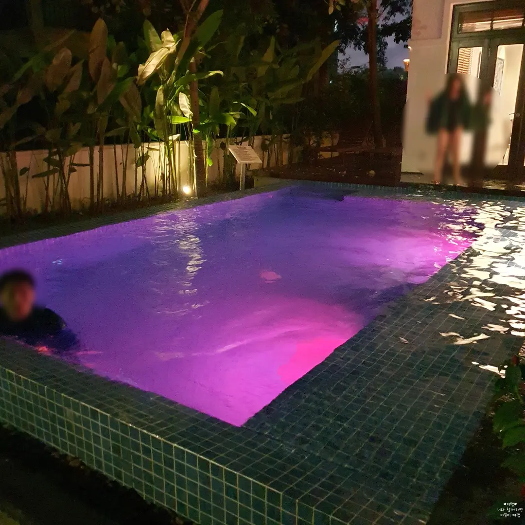 We enjoyed playing in the water here in the evening.