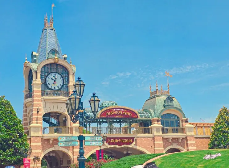How to Get to Shanghai Disneyland: Pros, Cons, and My Private Pickup Service Review
