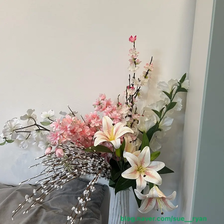 Clean and tidy single room interior