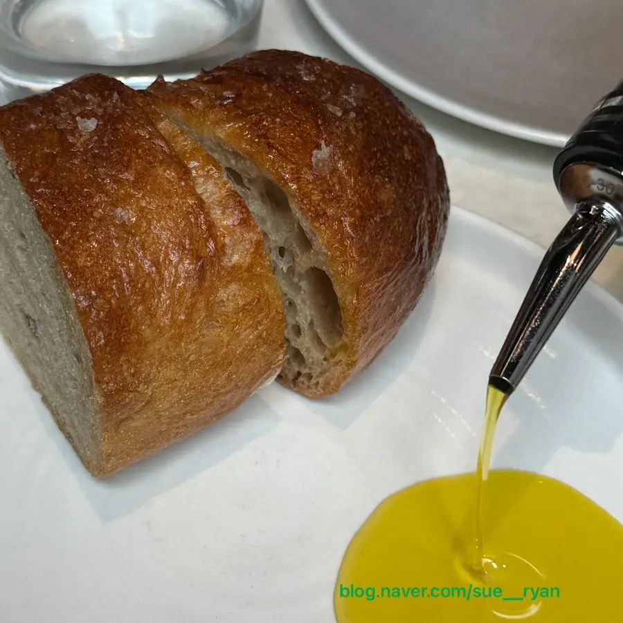 Burrata and bread