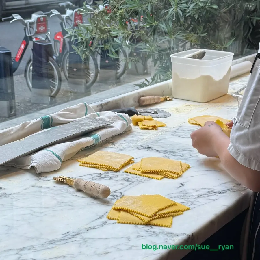 Fresh pasta making display