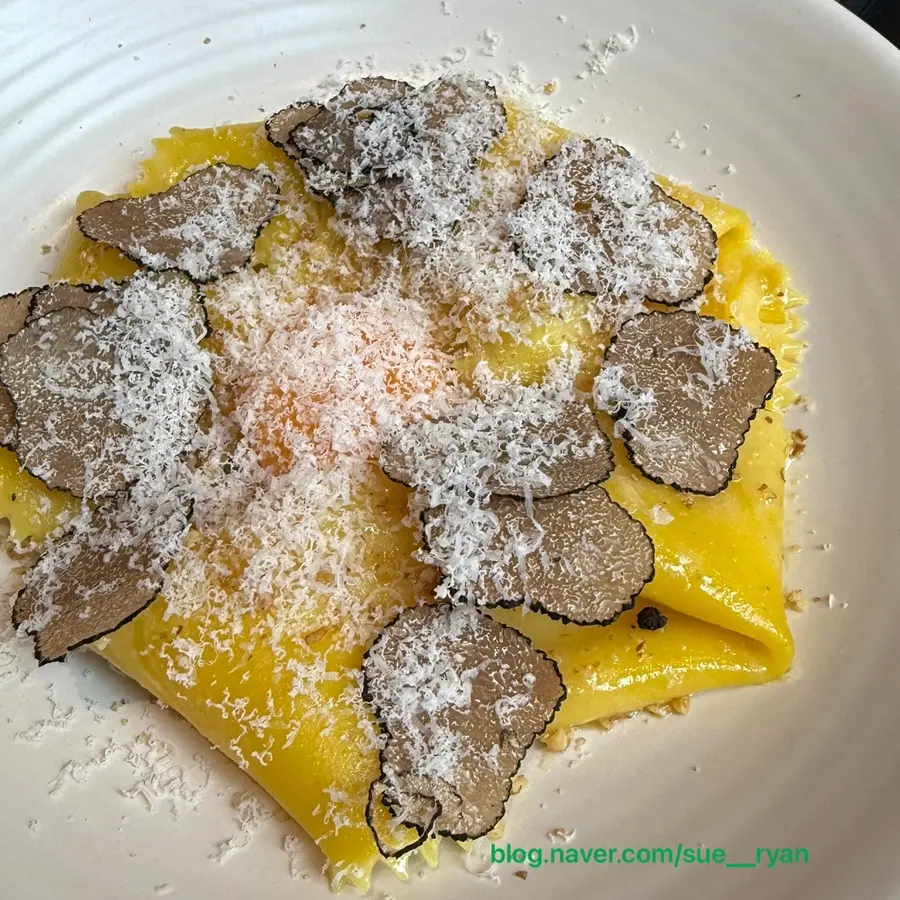 Spicy Pork & 'Nduja Ragù with Mafalde pasta