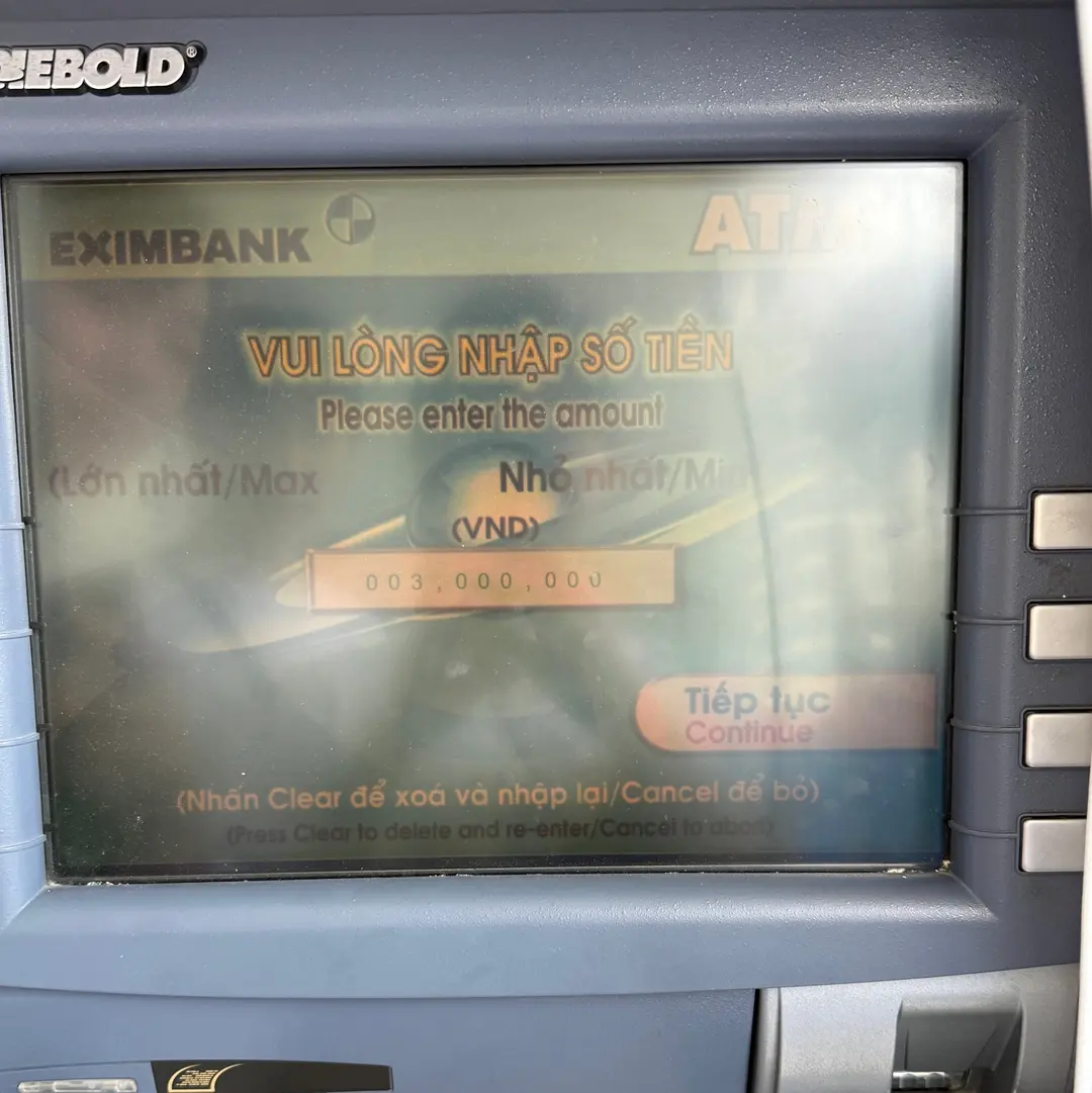 ATM screen showing manual amount entry