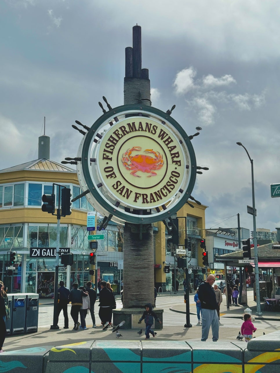 The iconic circular sign of Fisherman's Wharf in San Francisco.