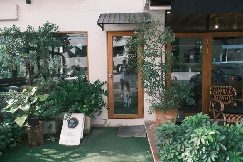 Poet House Cafe