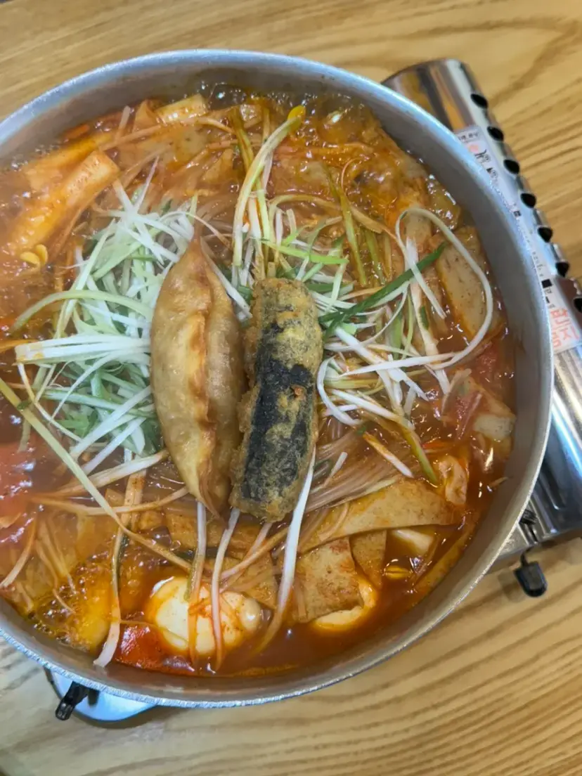 Pocopoco Samsong ร้านต๊อกบกกีเกาหลี