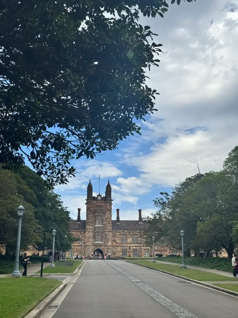 Entrance to the University of Sydney
