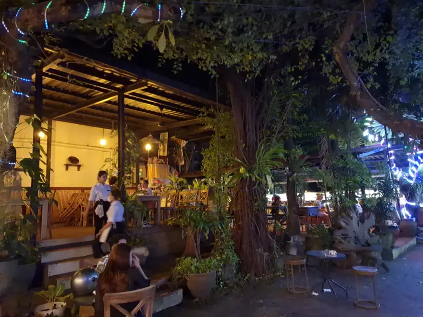 บรรยากาศร้านอาหารอิตาเลียน Massimo Sanur บาหลี