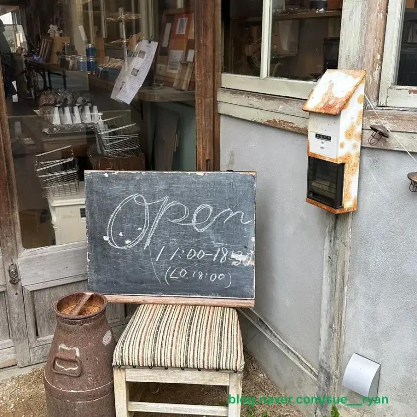 Charming Cafe in Yonago