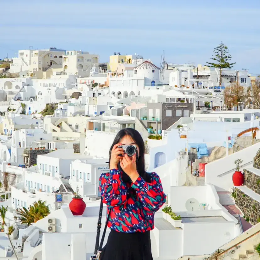 Fira Santorini cliffside view