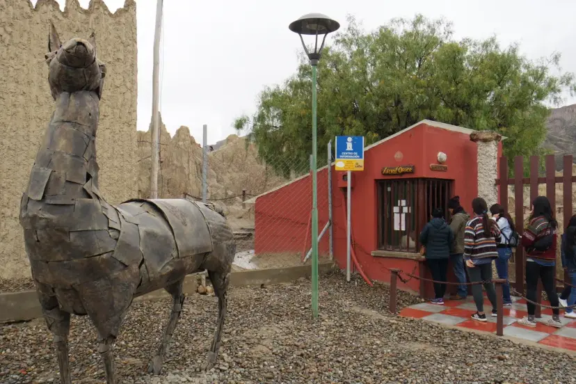 Ticket booth at Valley of the Moon, La Paz