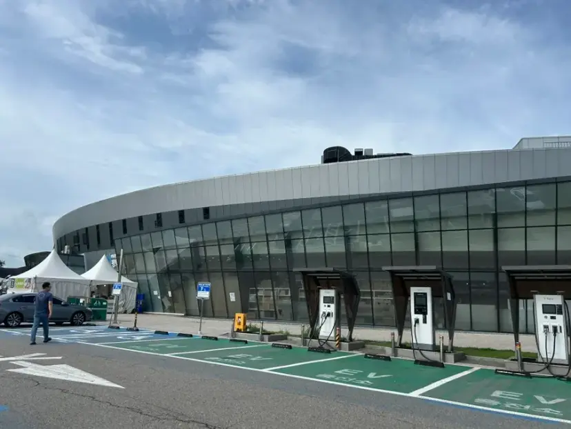 Pyeongtaek Rest Area exterior view