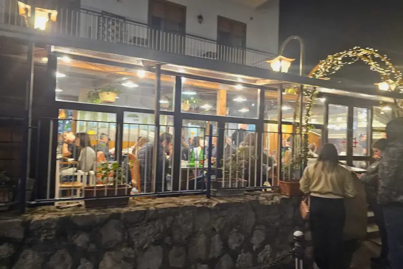 La Cantinaccia del Popolo storefront in Sorrento