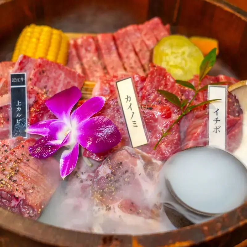 Okatora 三宮店外觀,招牌顯眼